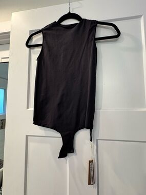 Skims NWT Basic Black Bodysuit